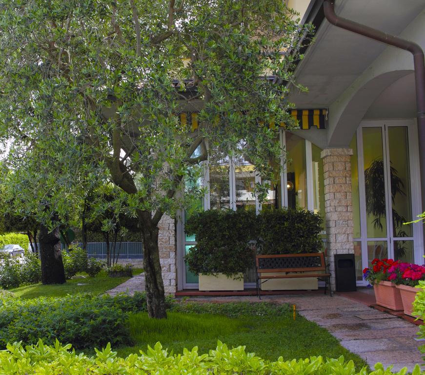 Albergo La Quiete Desenzano del Garda Eksteriør billede