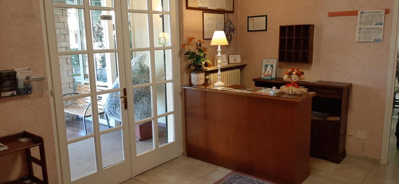 Albergo La Quiete Desenzano del Garda Eksteriør billede